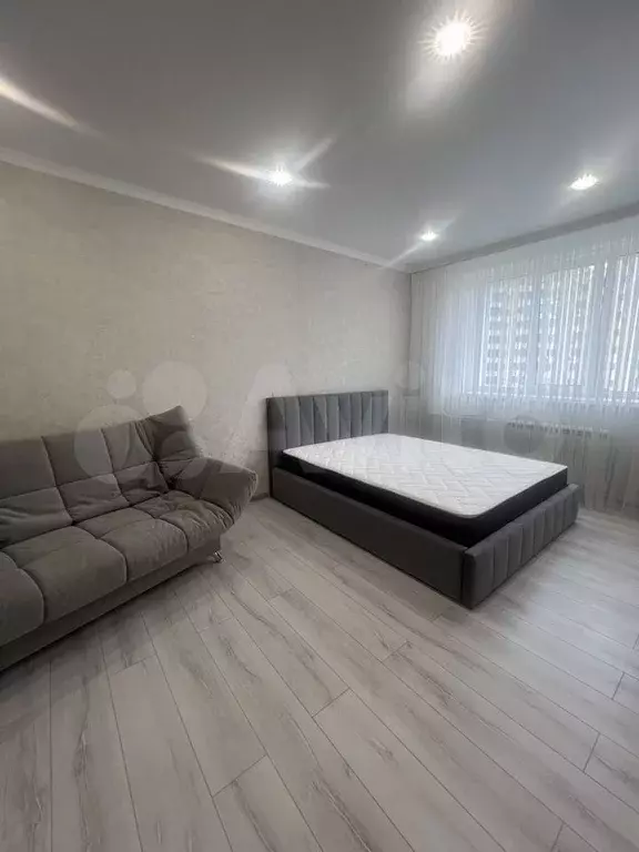 1-к. квартира, 54 м, 6/9 эт. - Фото 0