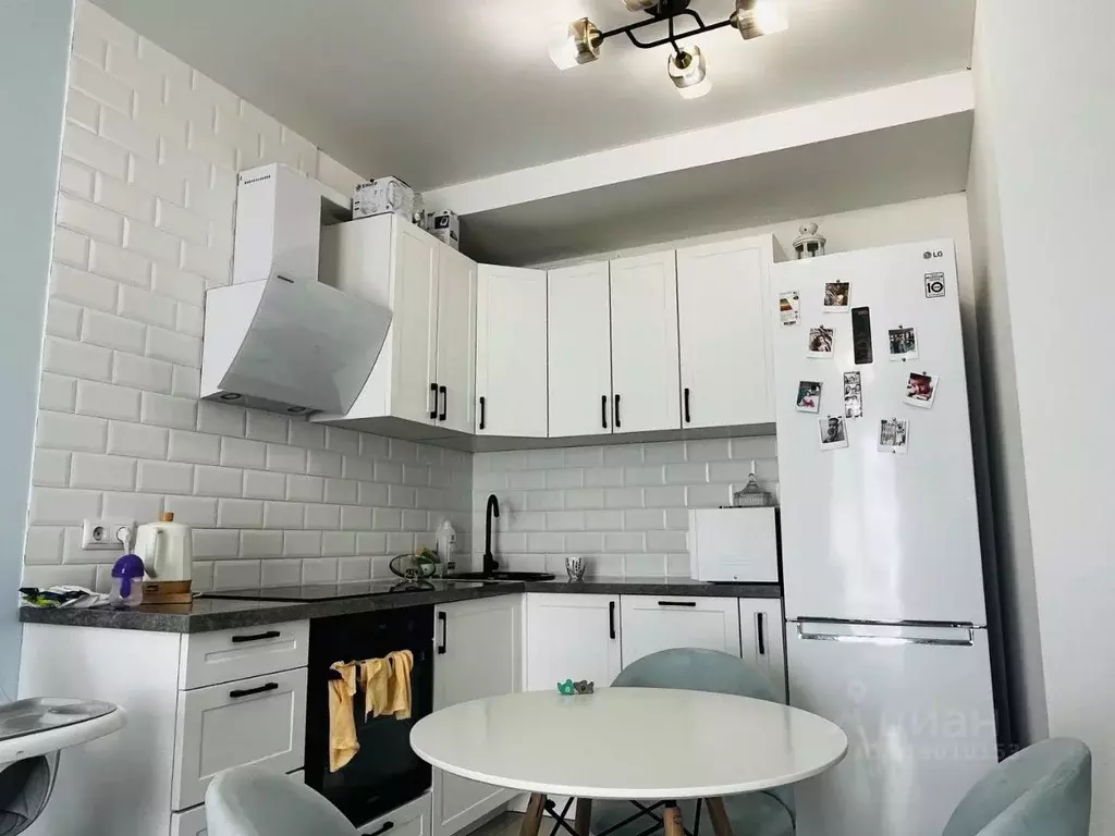 2-к кв. Москва ул. Саларьевская, 13к1 (35.6 м) - Фото 0