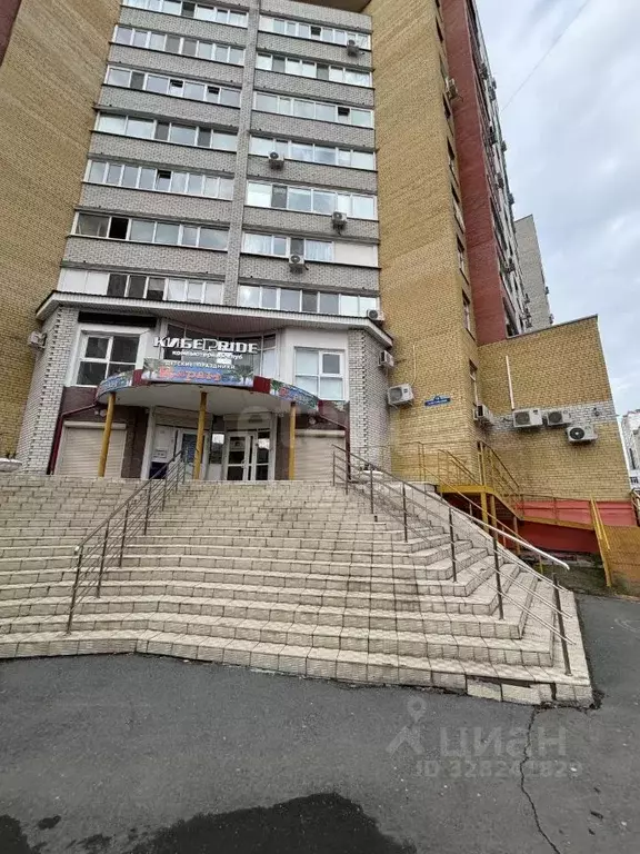 Помещение свободного назначения в Тюменская область, Тюмень ул. ... - Фото 2