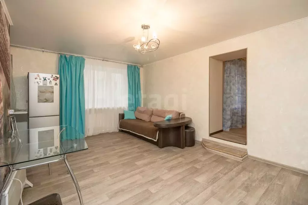 1-к кв. Тюменская область, Тюмень ул. Луначарского, 36 (42.3 м) - Фото 1