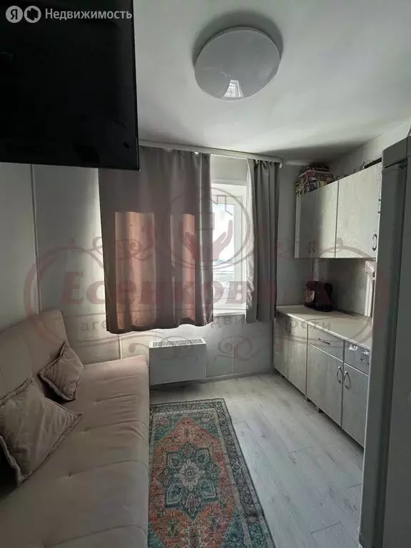 1-комнатная квартира: Курган, жилой район Заозёрный, 5-й микрорайон, ... - Фото 0