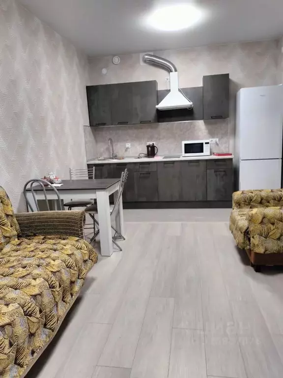 2-к кв. Карелия, Петрозаводск ул. Фурманова, 63 (44.7 м) - Фото 1