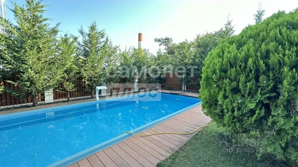 Дом в Краснодарский край, Геленджик просп. Геленджикский, 174Г (320 м) - Фото 1