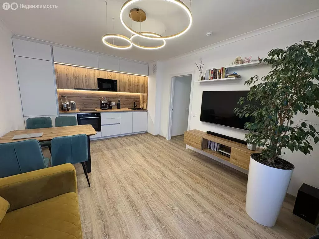 2-комнатная квартира: Екатеринбург, улица Академика Парина, 39 (56.3 ... - Фото 0