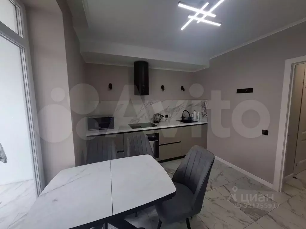 2-к кв. Тверская область, Конаково ул. Набережная Волги, 33 (51.0 м) - Фото 1