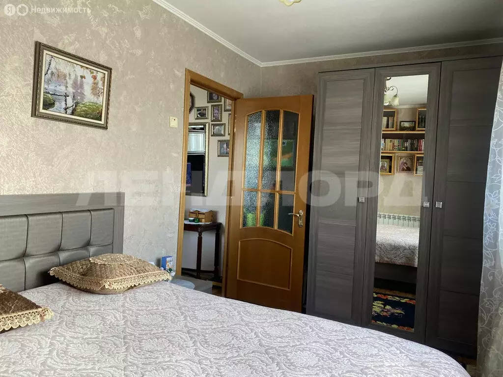 3-комнатная квартира: Новочеркасск, улица Калинина, 35/1 (50.6 м) - Фото 0