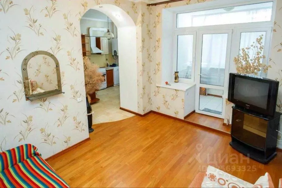 3-к кв. Крым, Феодосия ул. Советская, 19 (68.0 м) - Фото 1