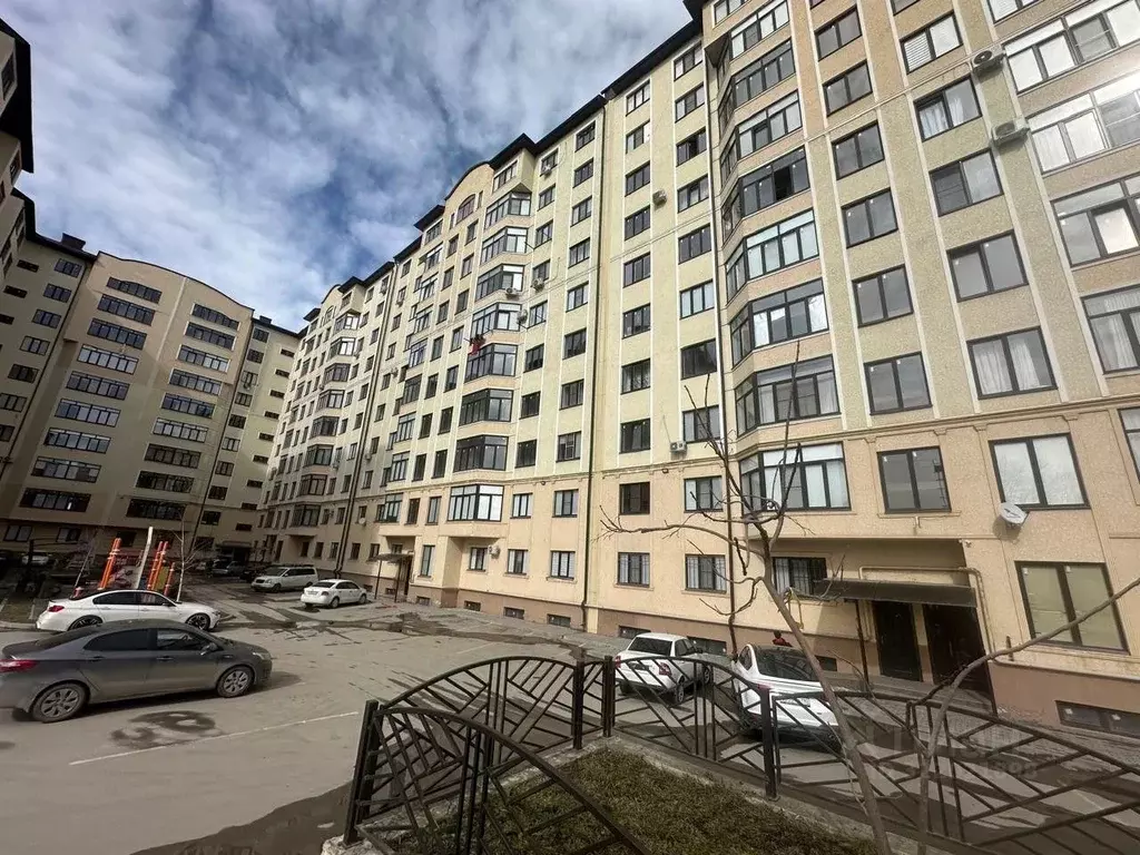 3-к кв. Кабардино-Балкария, Нальчик ул. Шарданова, 48к6 (91.7 м) - Фото 2