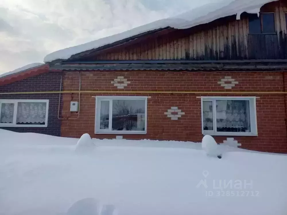 Дом в Свердловская область, Красноуфимск Мирная ул., 17кв2 (77 м) - Фото 2