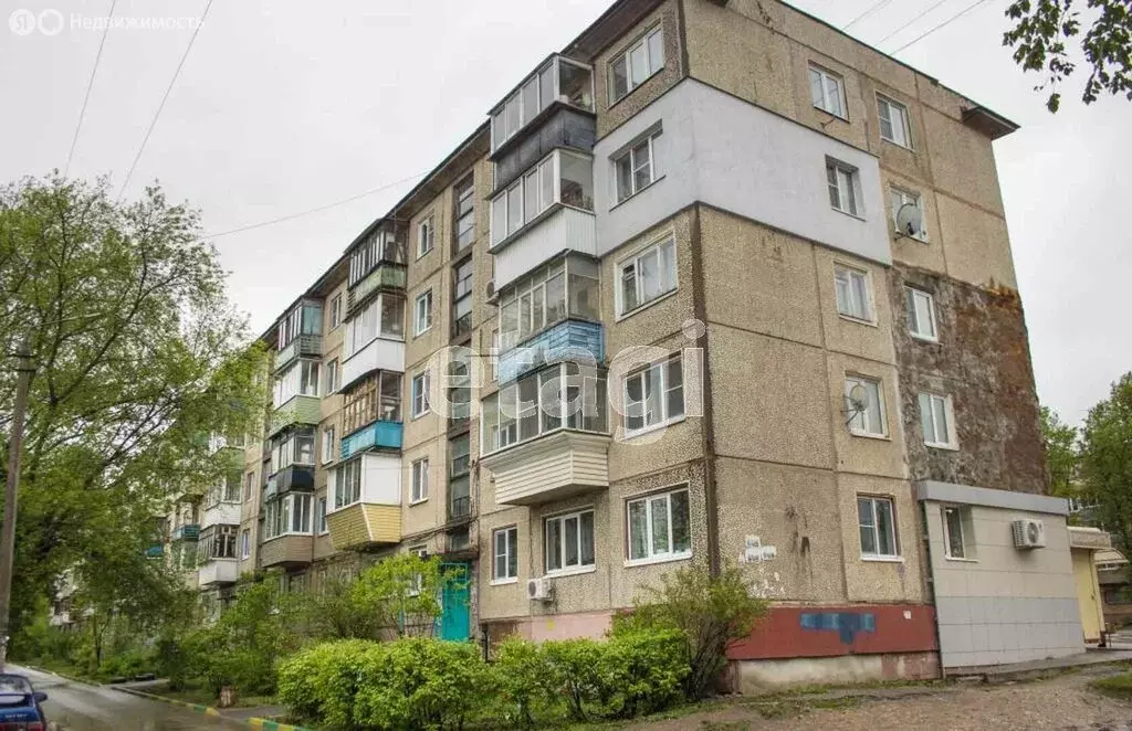 3-комнатная квартира: Тула, улица Металлургов, 94 (51 м) - Фото 0