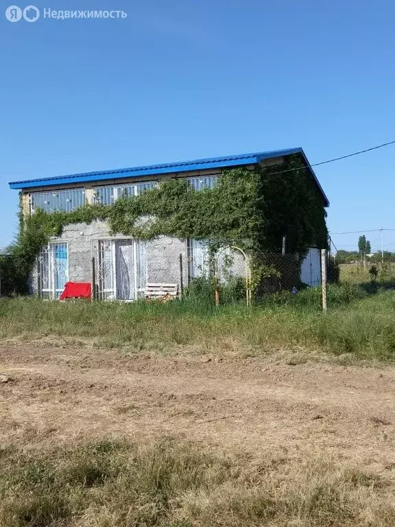 Дом в Раздольненский район, Чернышевское сельское поселение, село ... - Фото 1