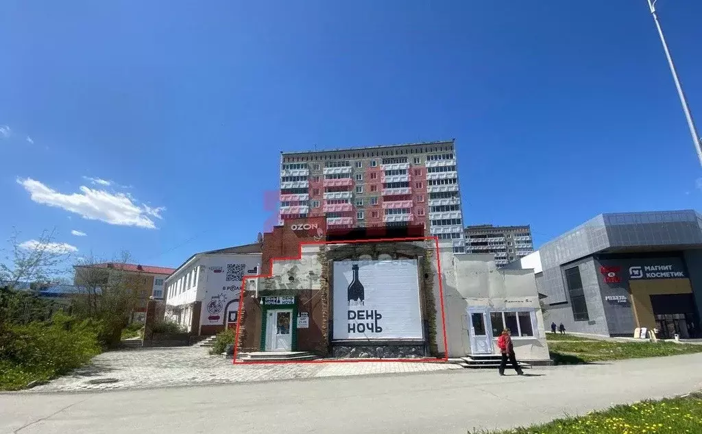 Торговая площадь в Свердловская область, Первоуральск ул. Ленина, 5А/1 ... - Фото 1