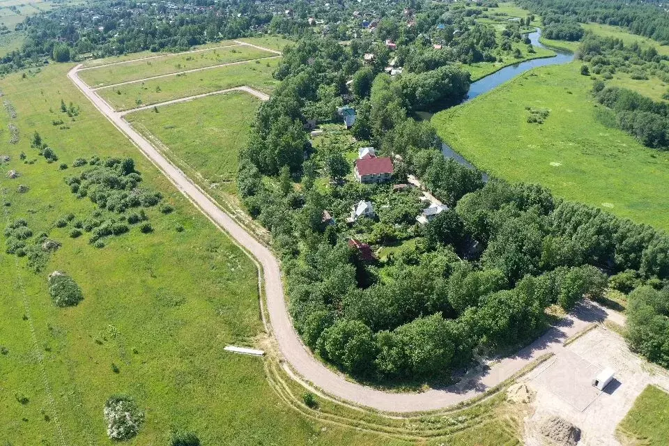 Участок в Ленинградская область, Тосненский район, Федоровское ... - Фото 0