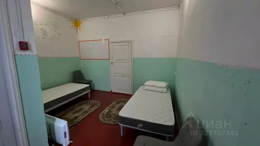 Комната Удмуртия, Сарапул Центральный жилрайон, ул. Первомайская, 31 - Фото 1