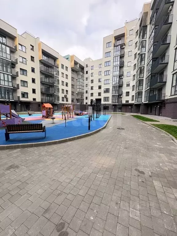 2-к кв. Калининградская область, Калининград Октябрьская ул., 12 (75.0 ... - Фото 1