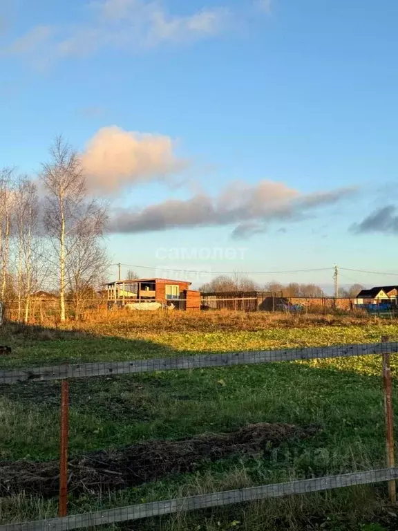 Участок в Ленинградская область, Тосненское городское поселение, д. ... - Фото 1