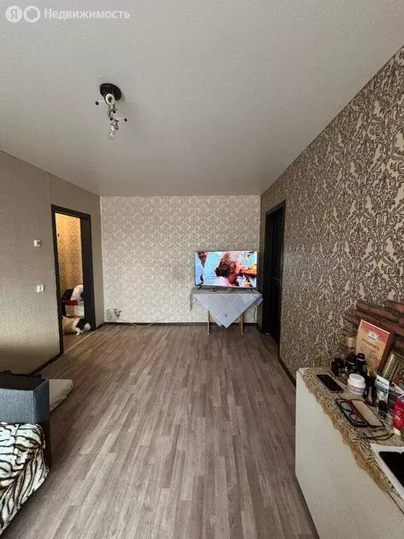 3-комнатная квартира: Энгельс, проспект Строителей, 17 (57 м) - Фото 1