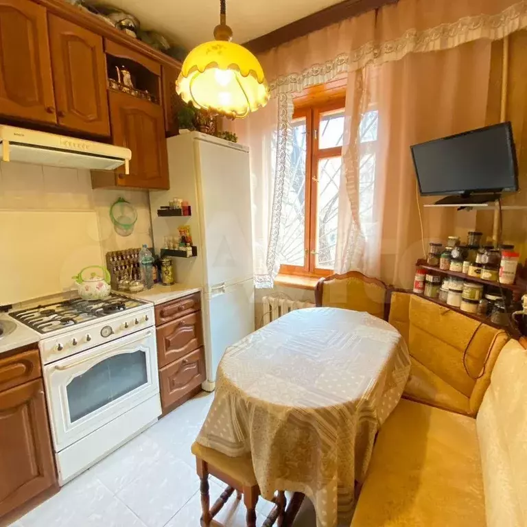 Комната 45 м в 3-к., 2/5 эт. - Фото 0