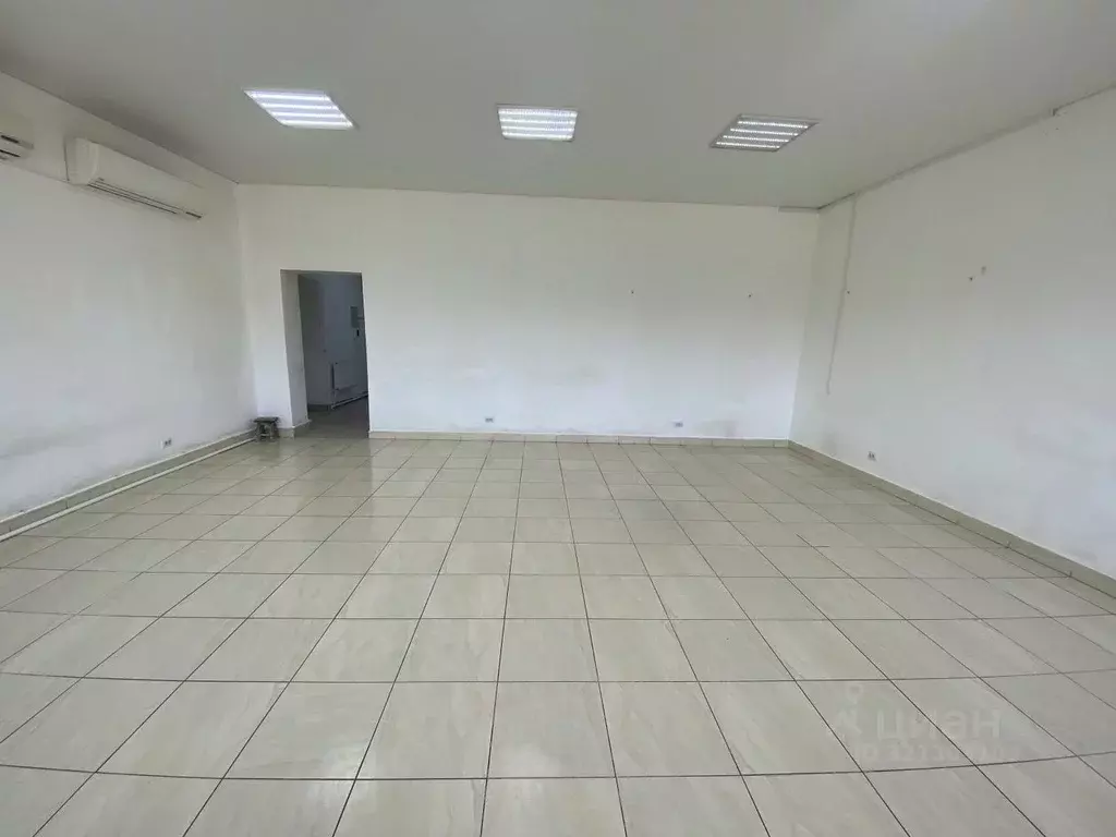 Торговая площадь в Северная Осетия, Моздок ул. Фрунзе, 14А (80 м) - Фото 1