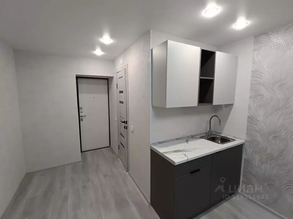 Студия Томская область, Томск просп. Кирова, 56Б (18.0 м) - Фото 1
