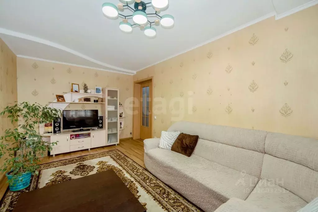 3-к кв. Алтайский край, Бийск Красноярский пер., 30/1 (70.2 м) - Фото 1