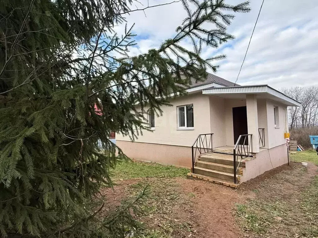 Дом в Башкортостан, Уфа городской округ, д. Зинино, 6-й кв-л 2 (172 м) - Фото 1