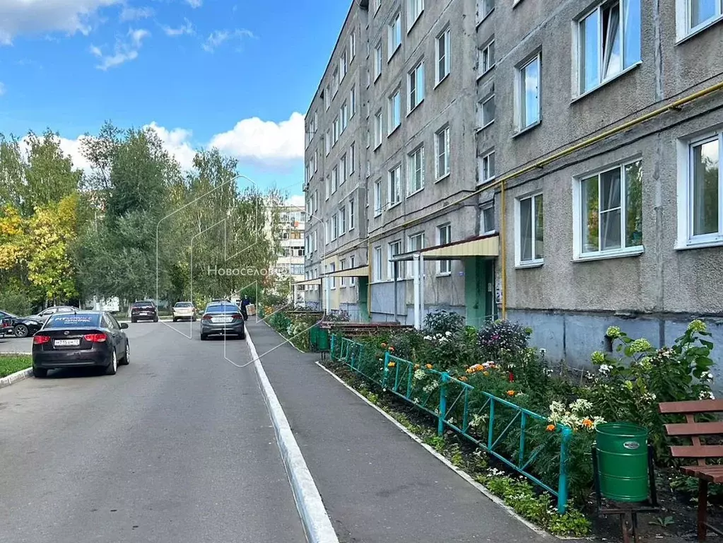 3-к. квартира, 60,5 м, 4/4 эт. - Фото 1