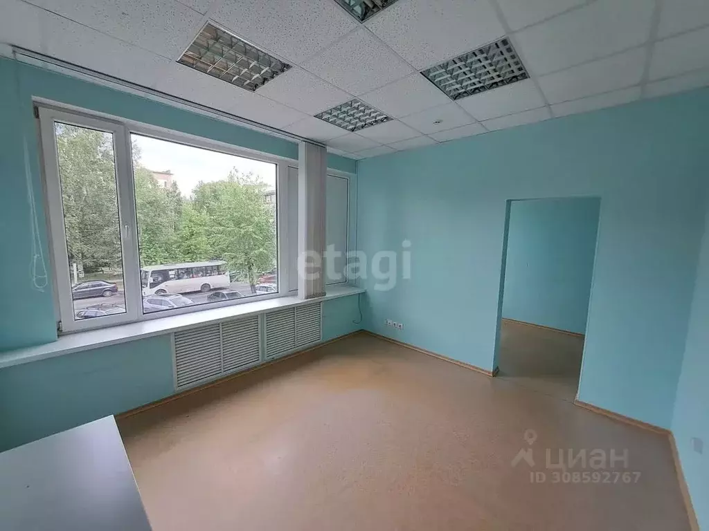 Офис в Коми, Сыктывкар ул. Ленина, 48 (21 м) - Фото 1