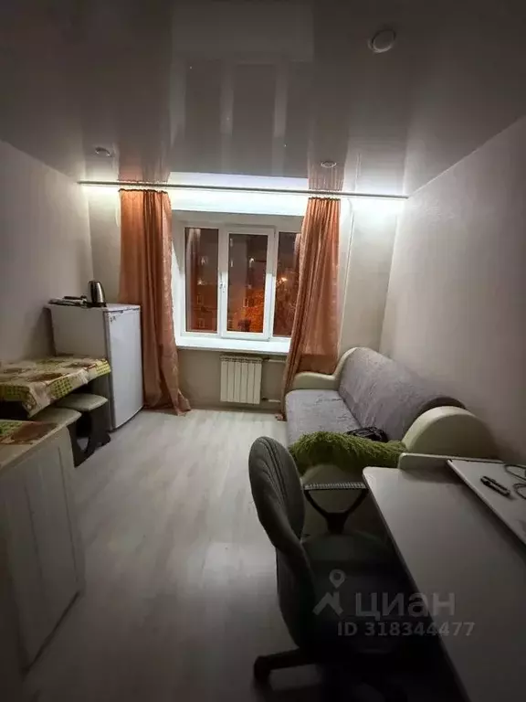Комната Красноярский край, Красноярск Парашютная ул., 23 (12.0 м) - Фото 0