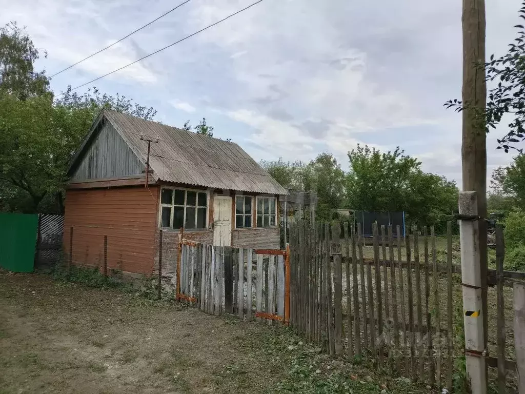 Дом в Саратовская область, Саратов Труд-65 СНТ, 65 (25 м) - Фото 0