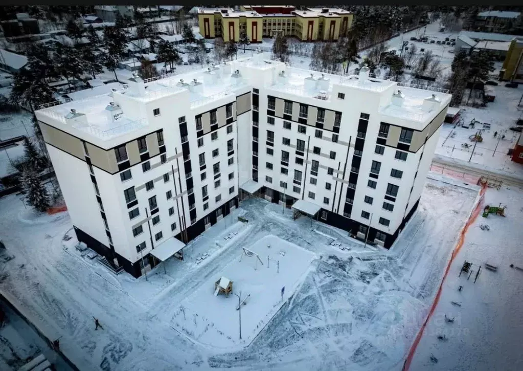 Студия Ханты-Мансийский АО, Сургутский район, Барсово пгт Кубанская ... - Фото 1