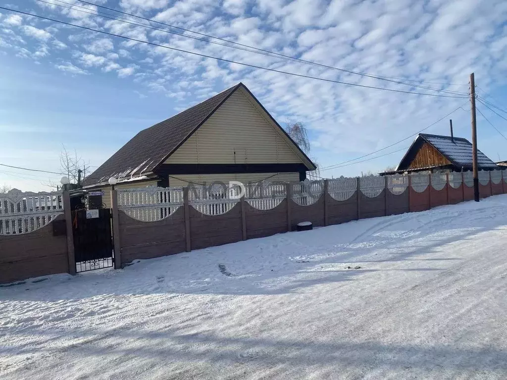 Дом в Алтайский край, Алейск ул. 8 Марта, 52 (56 м) - Фото 1