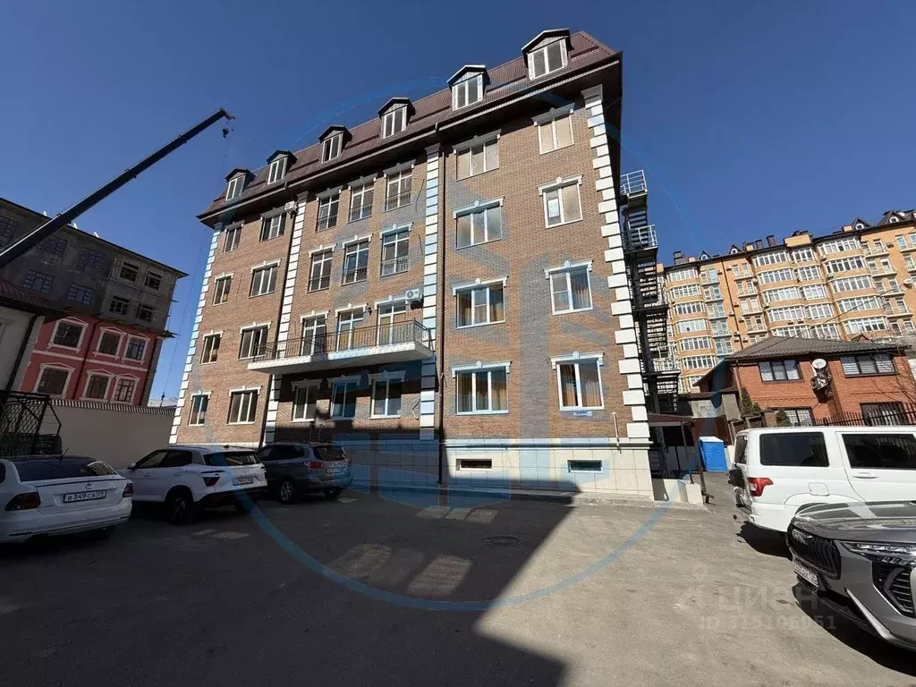 2-к кв. Ставропольский край, Ессентуки Кисловодская ул., 14А (60.5 м) - Фото 0