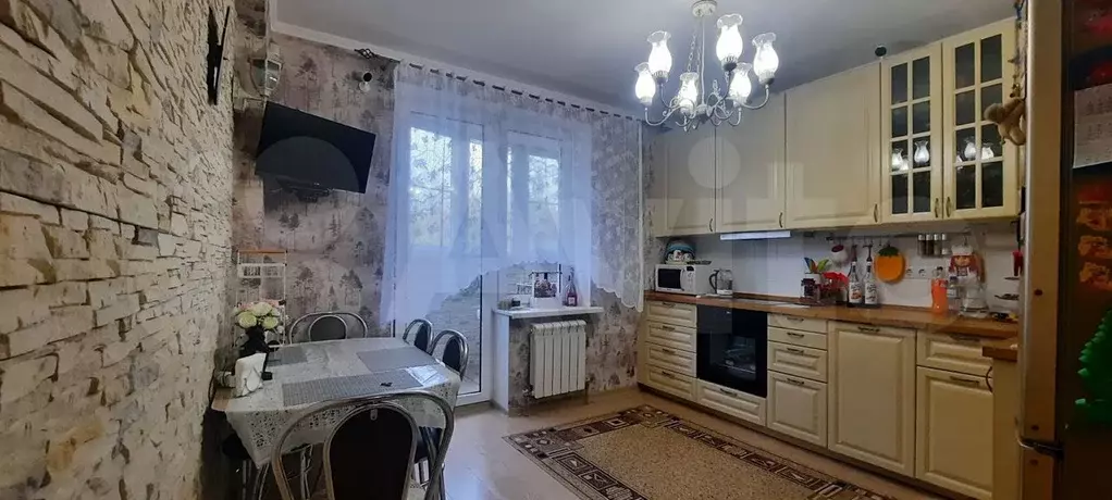 2-к. квартира, 60 м, 4/16 эт. - Фото 1