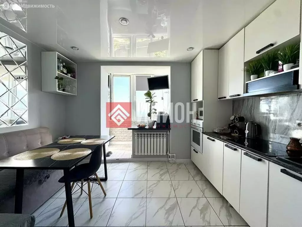 2-комнатная квартира: Судак, Серный переулок, 5 (52.4 м) - Фото 2