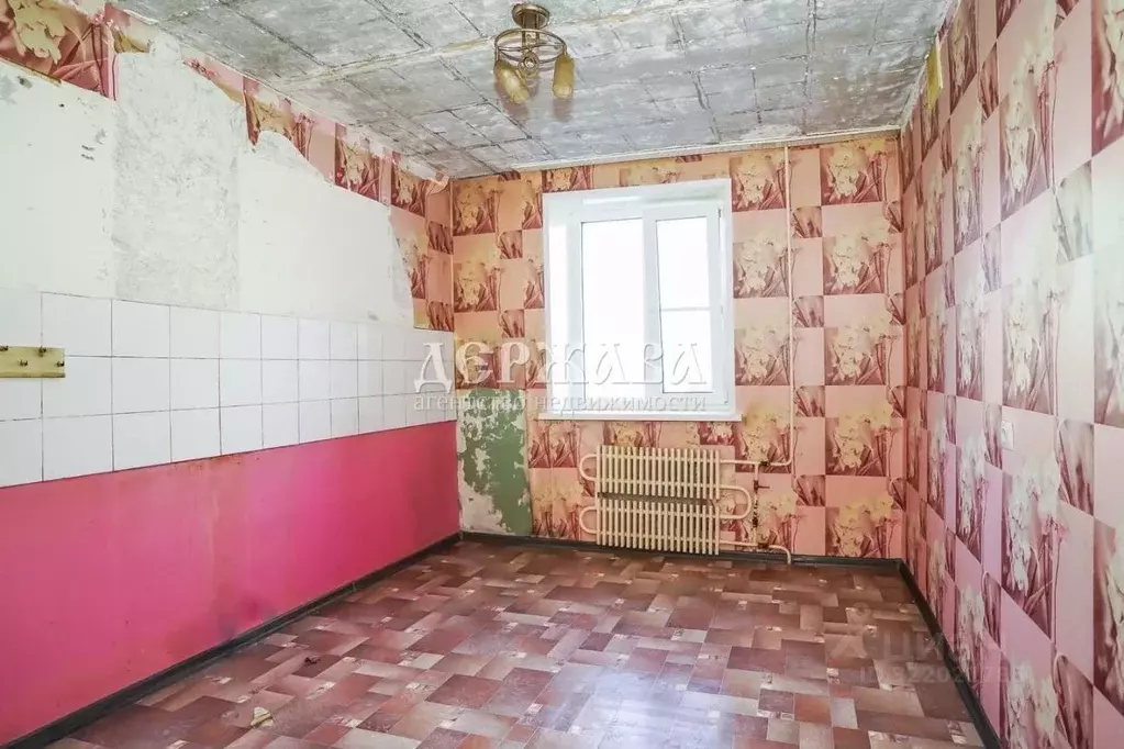 3-к кв. Белгородская область, Старый Оскол Дубрава мкр, 1 кв-л, 13 ... - Фото 1