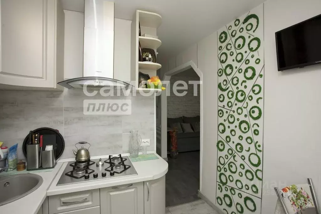 2-к кв. Кемеровская область, Кемерово ул. 50 лет Октября, 21 (46.1 м) - Фото 2