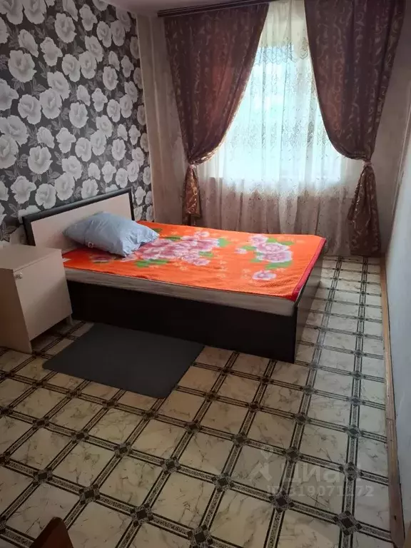 2-к кв. Липецкая область, Елец Клубная ул., 1 (48.0 м) - Фото 0