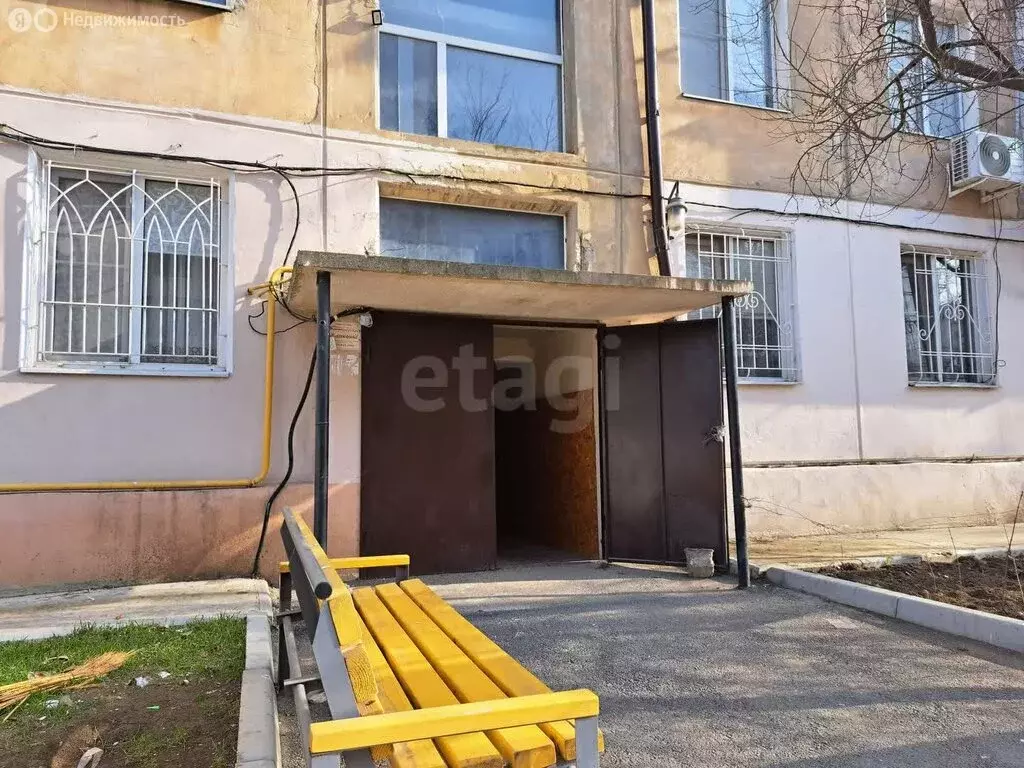 3-комнатная квартира: Каспийск, улица Орджоникидзе, 22 (60 м) - Фото 2