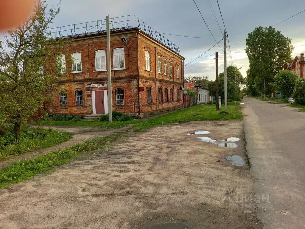 Помещение свободного назначения в Брянская область, Стародуб Советская ... - Фото 0