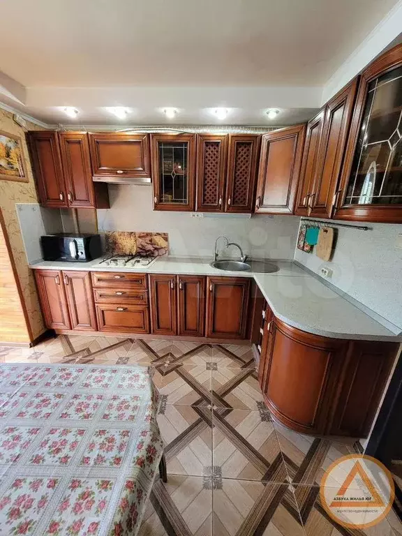 3-к. квартира, 66,1 м, 2/9 эт. - Фото 0