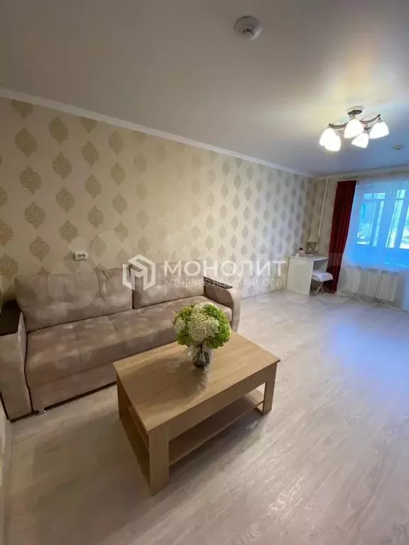 2-к. квартира, 48 м, 1/9 эт. - Фото 0