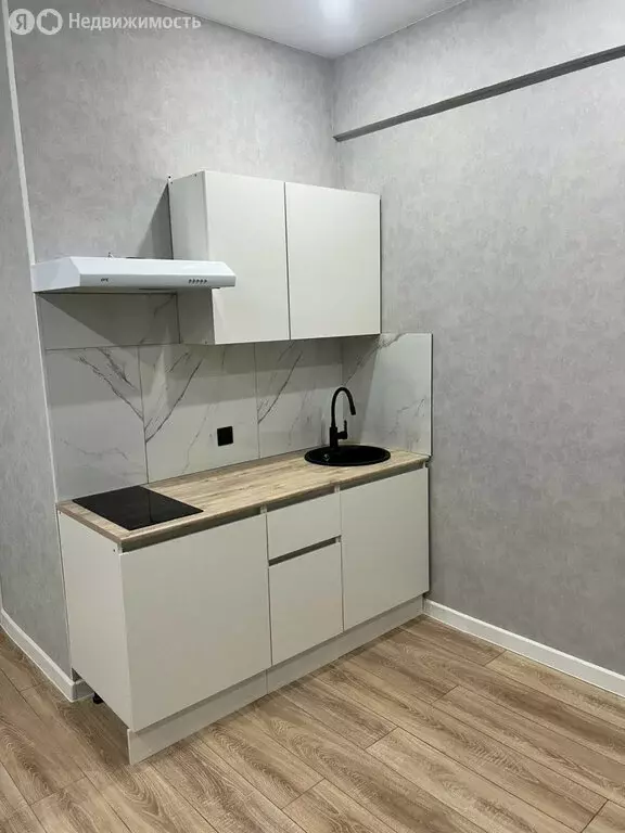 Квартира-студия: Казань, Ново-Савиновский район, Октябрьская улица, 38 ... - Фото 1