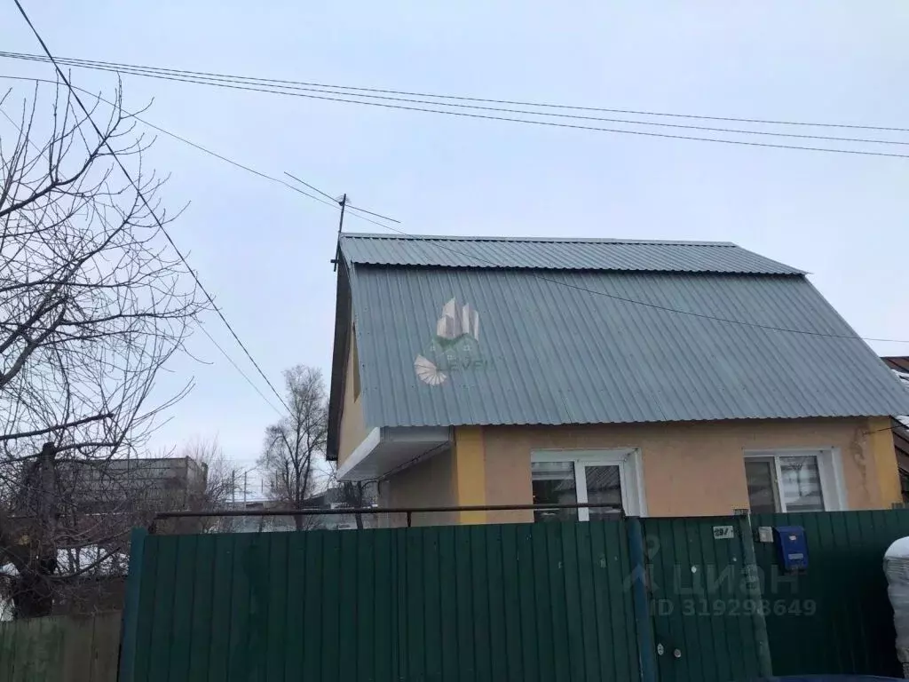 Дом в Саратовская область, Энгельс пос. Новое Осокорье, ул. ... - Фото 0