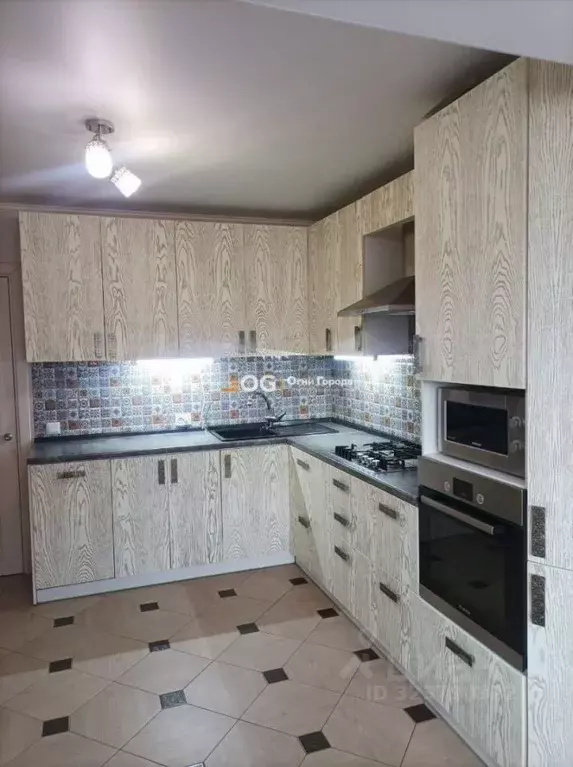2-к кв. Брянская область, Брянск ул. Металлистов, 2 (78.0 м) - Фото 2