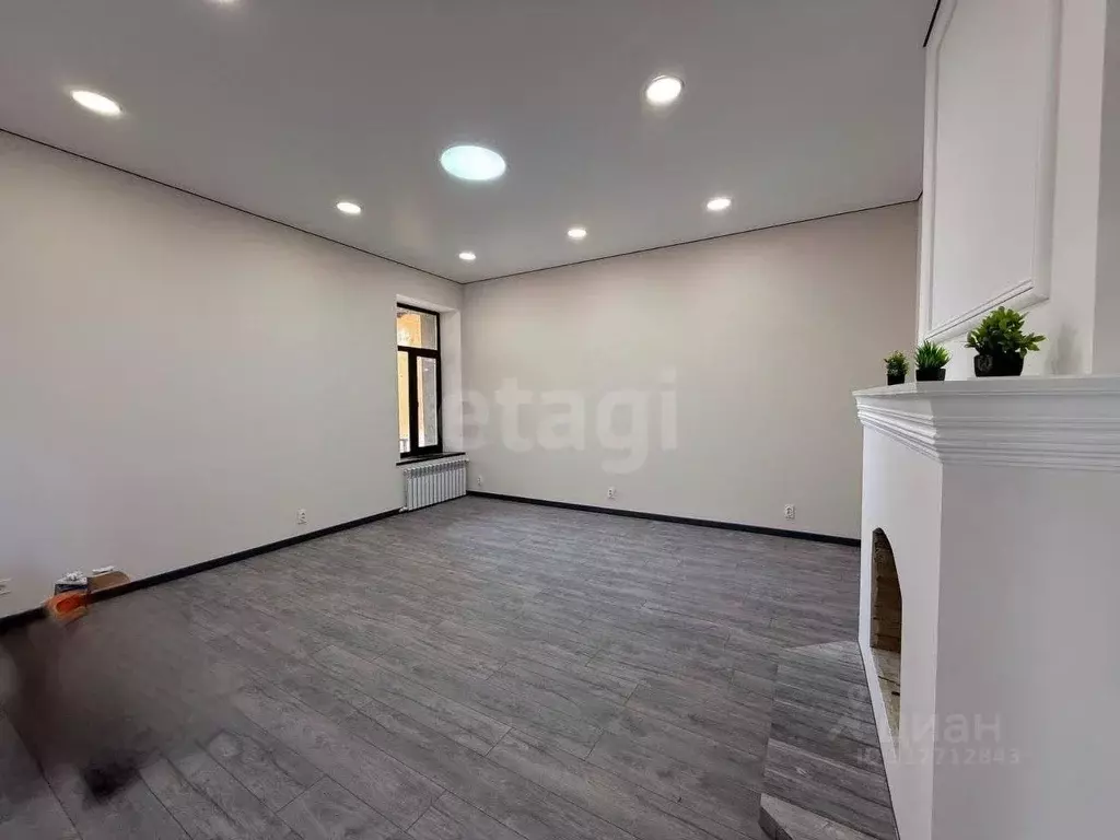 Офис в Крым, Симферополь ул. Желябова (105 м) - Фото 1