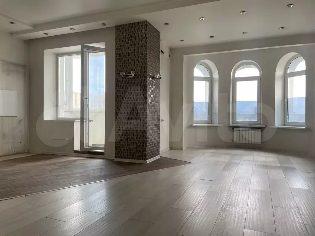 3-к. квартира, 93 м, 7/8 эт. - Фото 1
