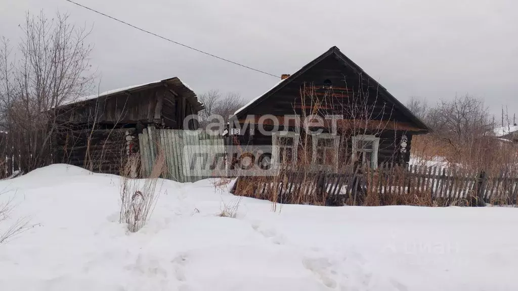 Дом в Свердловская область, Верхняя Синячиха пгт ул. 3-го ... - Фото 0