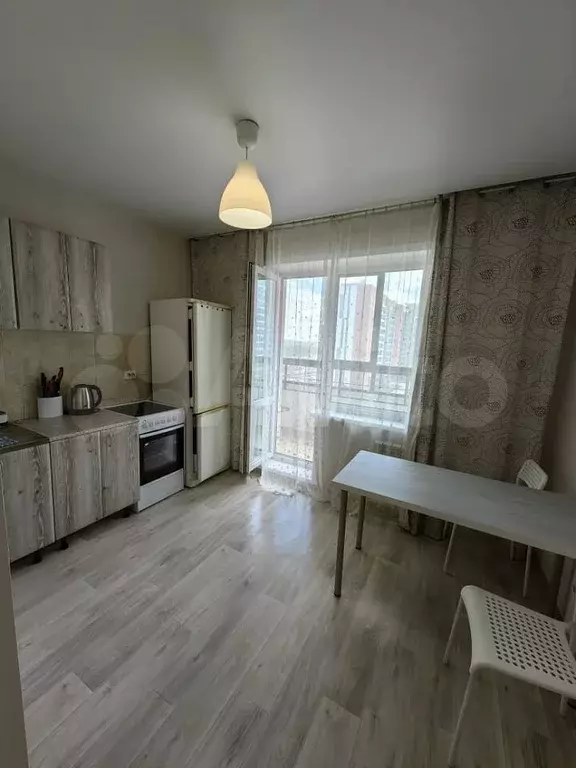 1-к. квартира, 37 м, 6/15 эт. - Фото 1