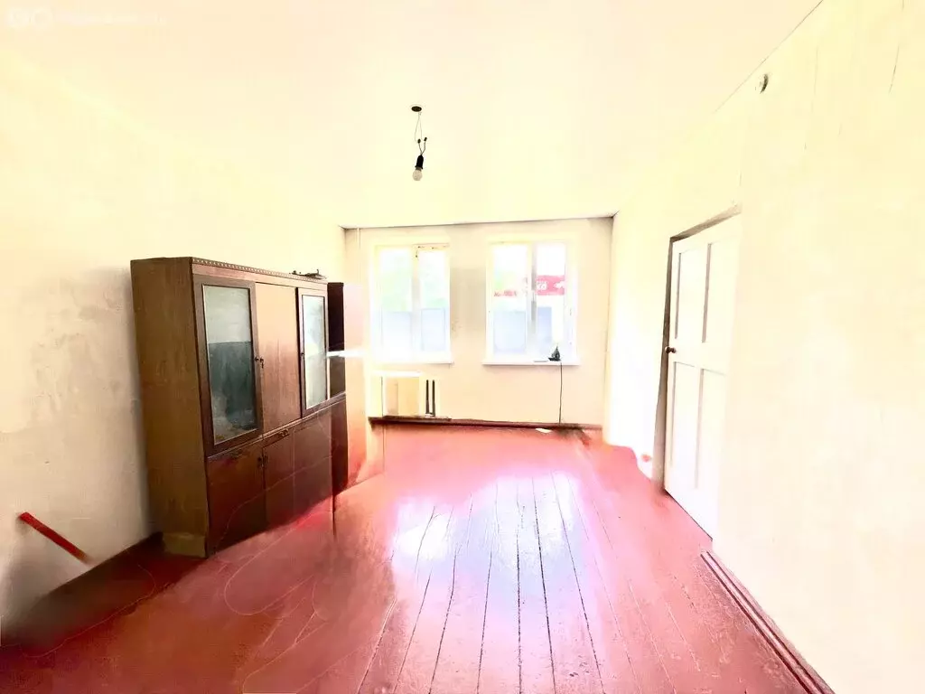 2-комнатная квартира: Новокубанск, Красная улица, 19 (47 м) - Фото 1
